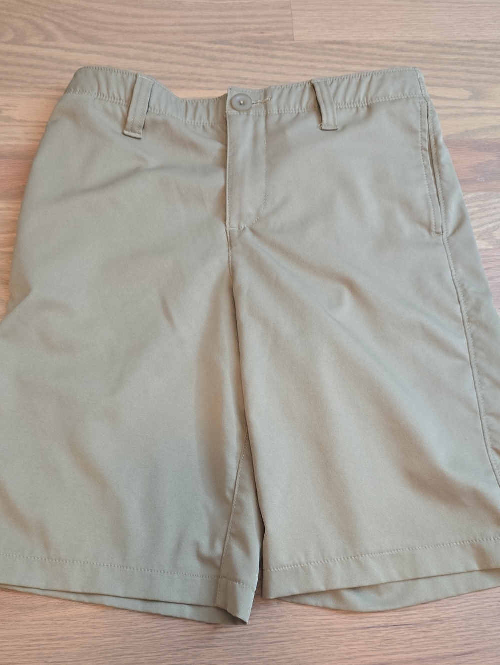Boys Size 12 Under Armour Heat Gear Performance Shorts